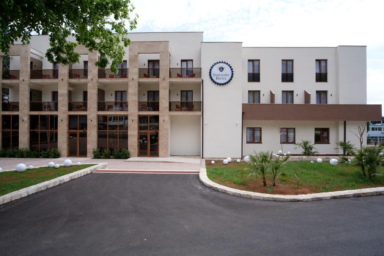 Sl Industry Hotel Требинє Екстер'єр фото