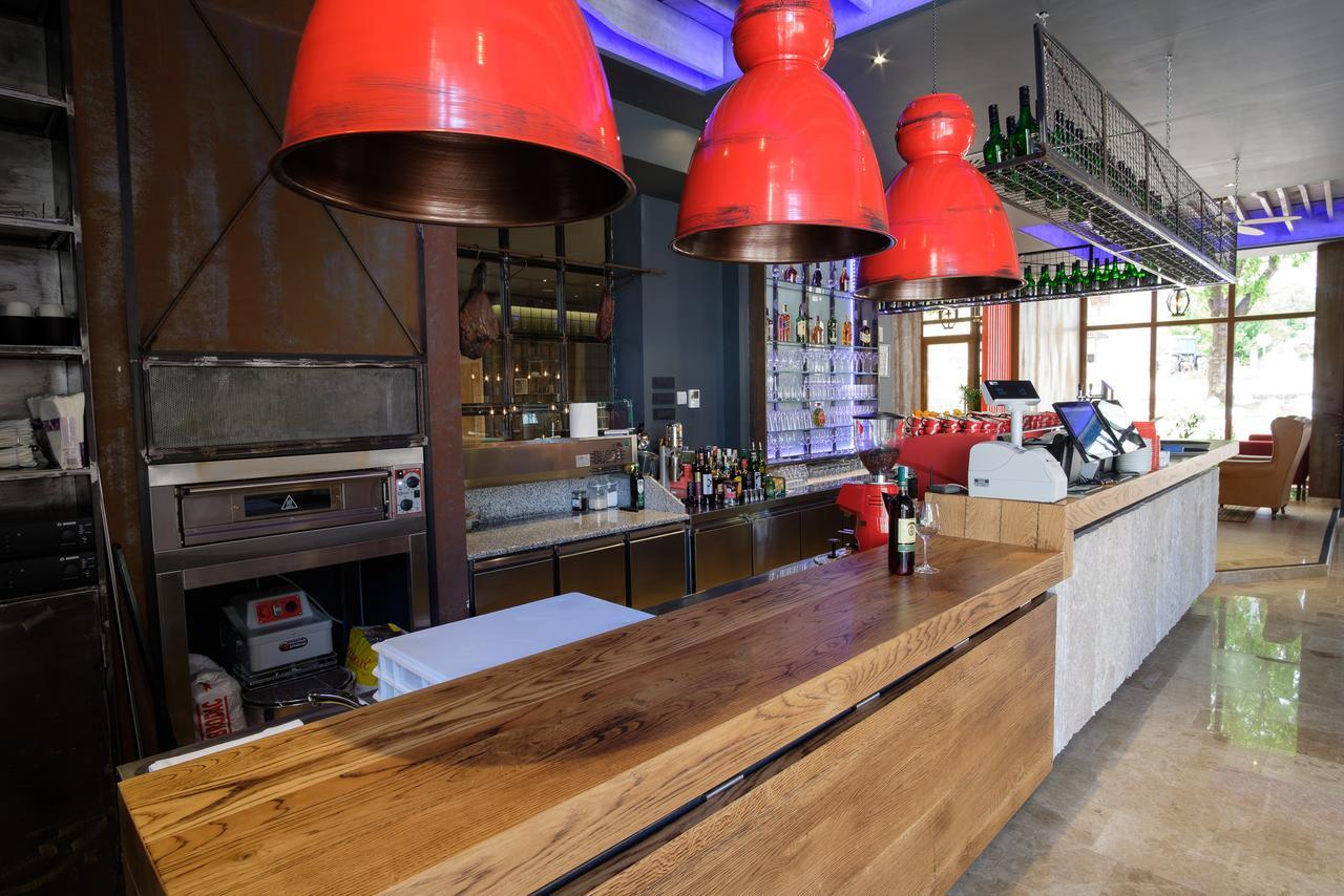 Sl Industry Hotel Требинє Екстер'єр фото